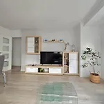 Piso En Pleno Centro De Al Lado De La Playa 1a139 By R2r Consulting * Gijón