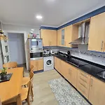 Piso En Pleno Centro De Al Lado De La Playa 1a139 By R2r Consulting