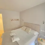 Piso En Pleno Centro De Al Lado De La Playa 1a139 By R2r Consulting Lejlighed Gijón