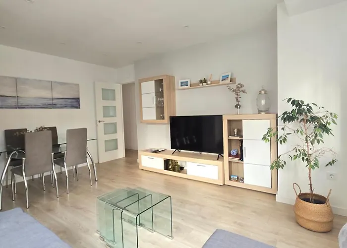 Lejlighed Piso En Pleno Centro De Al Lado De La Playa 1a139 By R2r Consulting *