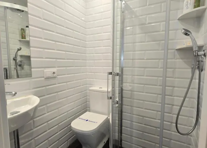 Piso En Pleno Centro De Al Lado De La Playa 1a139 By R2r Consulting Lejlighed Gijón