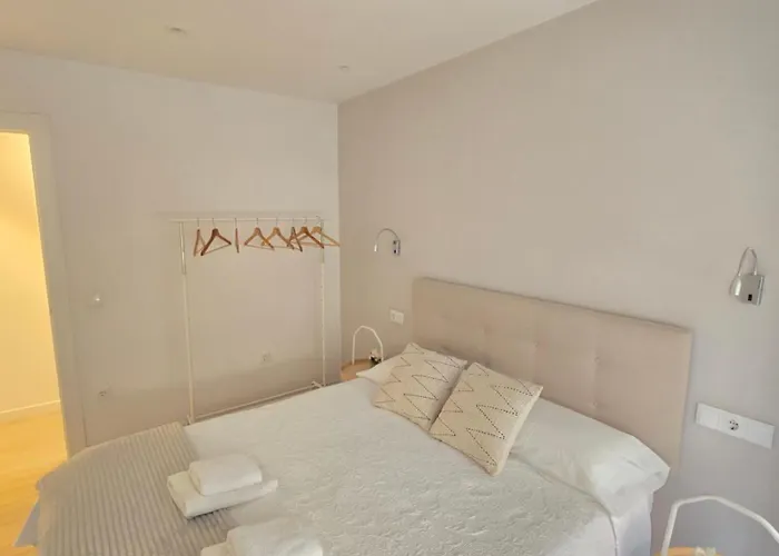 Piso En Pleno Centro De Al Lado De La Playa 1a139 By R2r Consulting Lejlighed Gijón