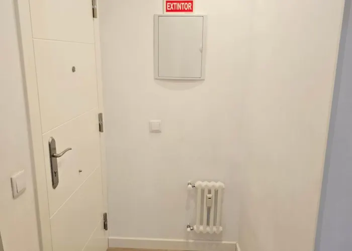 Piso En Pleno Centro De Al Lado De La Playa 1a139 By R2r Consulting Gijón